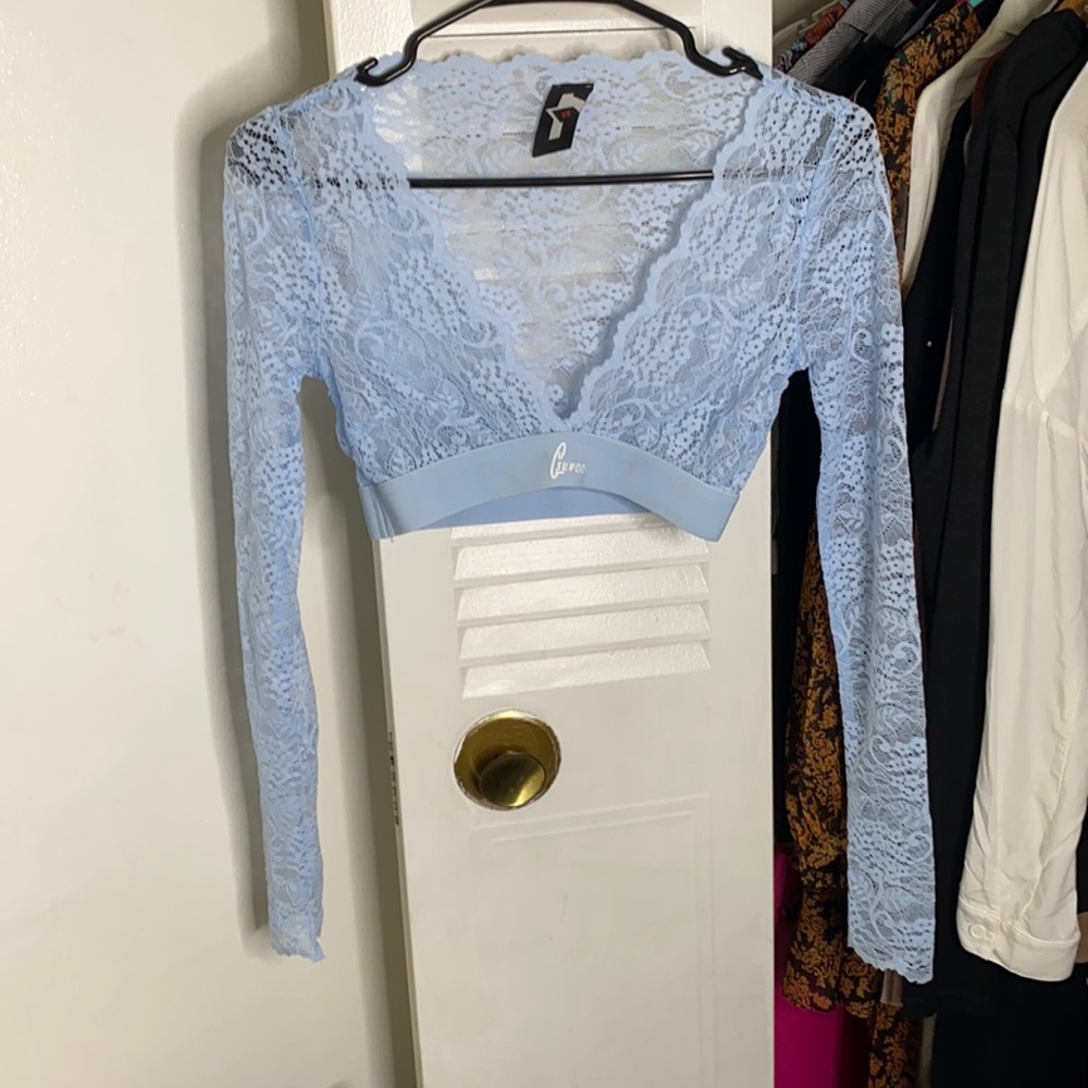 So Real Gsuwoo Deep V Neck Lace Top